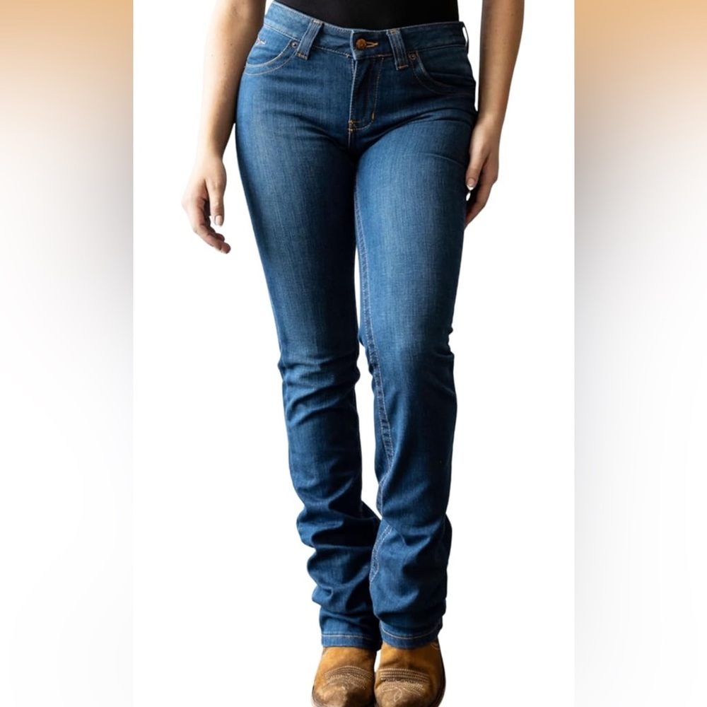 Kimes Ranch Betty seventeen Women's bootcut Jeans in Classic Blue